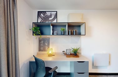 Deluxe Ensuite Ground, Bridgeside, Radmarsh Road, Lenton, Nottingham - Image 2