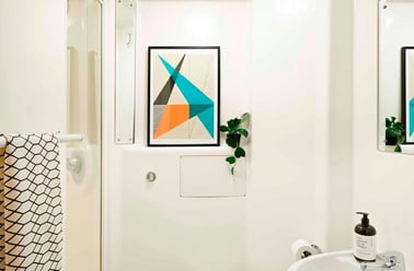 Central Quay_Ensuite Bathroom