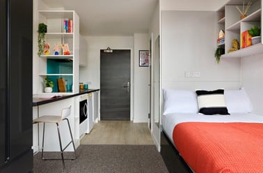 Clifton Premium Studio