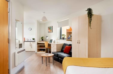 2679_disco-heights-classic-studio-0218