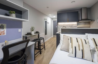 Standard Studio with Single Bed and Accessible Bathroom, Clyde Court, Jocelyn Square, City Centre, Glasgow - Image 2