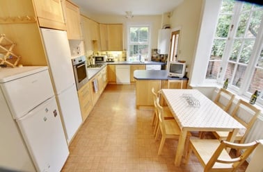 Burleigh Road, City Centre, Loughborough - Image 2