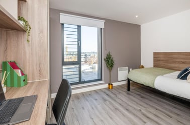 Premium Plus Ensuite, Howard Gardens, Adamsdown, Cardiff - Image 2