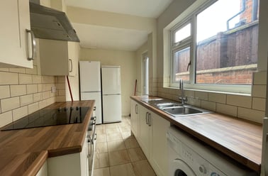 Storer Road, City Centre, Loughborough - Image 2