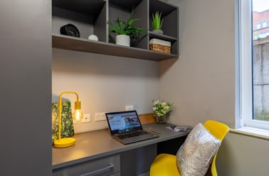 Classic Ensuite, Allen Court, 1 Cromwell Range, Fallowfield, Manchester - Image 3