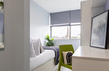 Silver Ensuite, Archer House, Castle Gate, Lace Market, Nottingham - Image 3