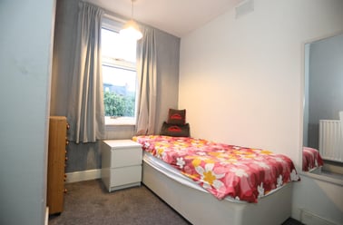 Thurlow Road, Clarendon Park, Leicester - Image 3