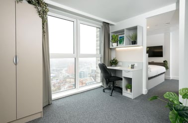 true Sky Studio Plus, true Sheffield, 12 Tenter Street, City Centre, Sheffield - Image 2