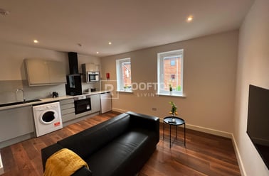 Royal Park Road, Hyde Park, Leeds - Image 3