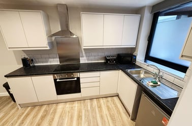 Fitzhardinge House, City Centre, Bristol - Image 3