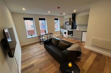 Royal Park Road, Hyde Park, Leeds - Image 3