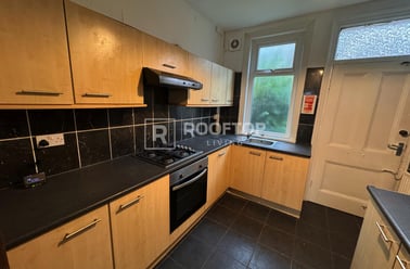 Manor Terrace, Headingley, Leeds - Image 2