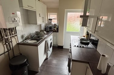 Beeston Road, Dunkirk, Nottingham - Image 3