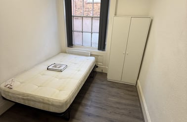 WyCliffe Street, Highfields, Leicester - Image 2