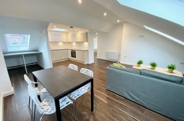 5, 250 Lancing Road, Heeley, Sheffield - Image 3