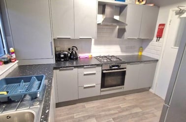 Alfreton Road, Arboretum, Nottingham - Image 2