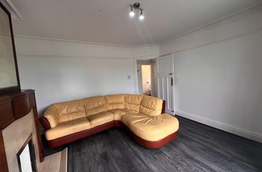 Dennistead Crescent, Headingley, Leeds - Image 3