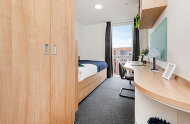 Gold Ensuite, The Elements, Bramall Lane, City Centre, Sheffield - Image 3