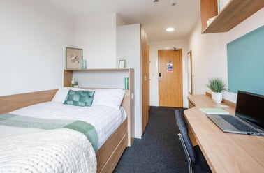 Platinum Ensuite, The Elements, Bramall Lane, City Centre, Sheffield - Image 3