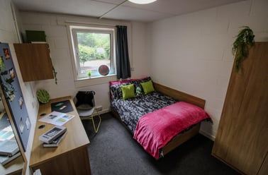 Ensuite - Silver, St Peter House, St Peter Street, Pittodrie, Aberdeen - Image 2