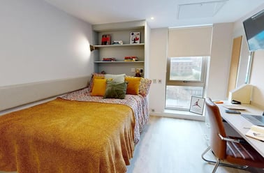 Cluster Accessible Studio, COSMOS, 2 Moore Street, City Centre, Sheffield - Image 2