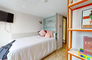 Ultra Cluster Studio, COSMOS, 2 Moore Street, City Centre, Sheffield - Image 2