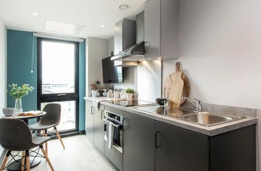 Premium 2 Bed Apartment, Zenith, Herbert Street, City Centre, Cardiff - Image 3