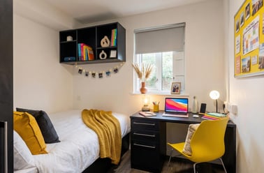 Premium Ensuite, Woodhouse Flats, St Marks Street, Woodhouse, Leeds - Image 3