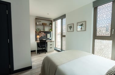 Platinum Plus En Suite, Leonardo, 8 Great George Street, City Centre, Leeds - Image 3