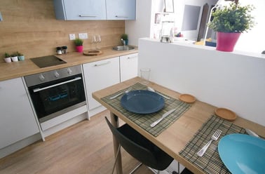 Deluxe 2 Bed Apartment, Orbital, Ilkeston Road, Canning Circus, Nottingham - Image 3