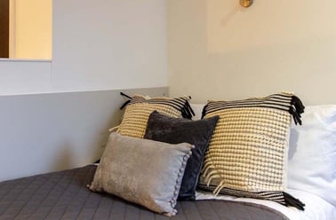 Deluxe Ensuite, Orbital, Ilkeston Road, Canning Circus, Nottingham - Image 2