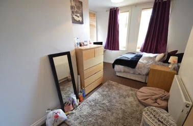 Hartley Avenue, Rampart Road, Leeds - Image 3