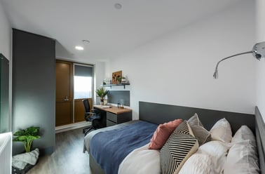 4 Bed Ensuite, The Valentine, 27-37 Perth Road, Gants Hill, London - Image 3