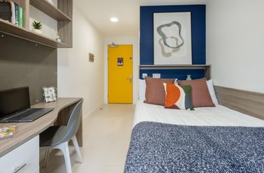 Bronze Ensuite, Foundry Courtyard, 214 Kennedy Street, Glasgow Caledonian University, Glasgow - Image 2