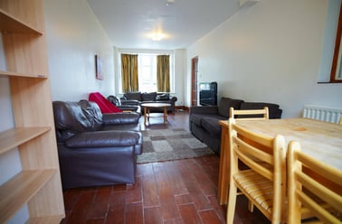 Westfield Drive, City Centre, Loughborough - Image 3