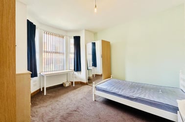 Midland Avenue, Lenton, Nottingham - Image 2