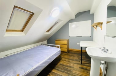 Kimbolton Avenue, Radford, Nottingham - Image 2