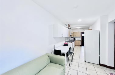 Rolleston Drive, Lenton, Nottingham - Image 3