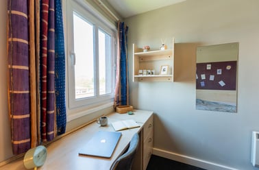 Bronze En Suite, St Peters Court, Midland Way, Lenton, Nottingham - Image 3