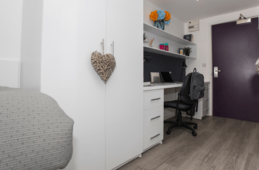 Large Standard Plus Studio, The Cube Ealing, 11 Popes Lane, Ealing, London - Image 2