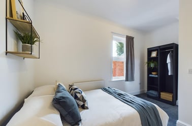 West Parade, West End, Lincoln - Image 3