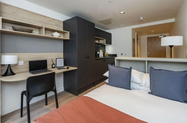 Classic Studio Plus, Straits Place, East Newington Place, City Centre, Edinburgh - Image 2