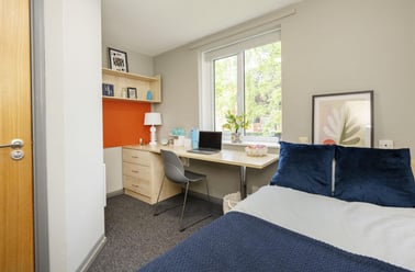 Classic Ensuite, Calthorpe Court, Pershore Road, Edgbaston, Birmingham - Image 2