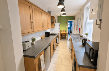 Burleigh Road, City Centre, Loughborough - Image 2