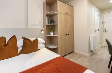 Classic Plus Ensuite, Press House, 81-88 Beresford Street, Woolwich, London - Image 2