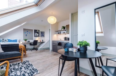 Consort Terrace, Woodhouse, Leeds - Image 3