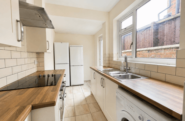 Storer Road, City Centre, Loughborough - Image 2