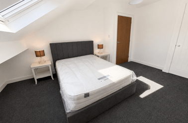 3, 283 Shoreham Street, Heeley, Sheffield - Image 3