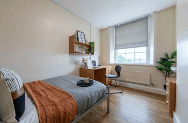 Silver Non Ensuite, Garth Heads, Off Melbourne Street, City Centre, Newcastle - Image 2