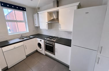 Anchor Close, City Centre, Lincoln - Image 2